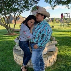 Meet your Posher, Adriana